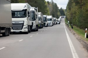 Paaiškėjo, kodėl Lietuvos įmonė užsitraukė 13,6 mln. eurų baudą: nutekėję duomenys atskleidė, jog eksporto keliai vedė į Rusiją