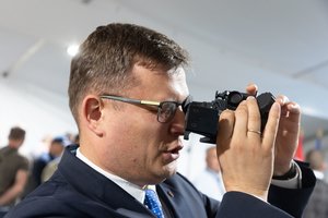 Gynybos resursų agentūroje įkurtas karinei pramonei skirtas departamentas