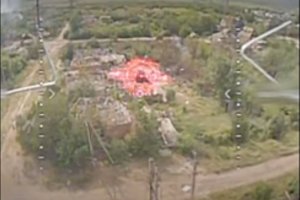 Įspūdinga ataka: ukrainiečiai sunaikino 10 rusų artilerijos ginklų