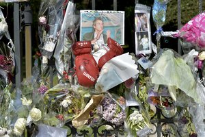 Prancūzų kino legenda A. Delonas atgulė amžinojo poilsio