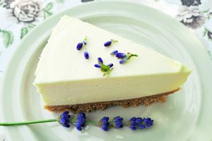 Išskirtinis desertas nebijantiems iššūkių – levandinis maskarponės tortas