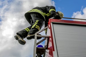 Klaipėdoje per patalpose kilusį gaisrą sudegė elektrinis paspirtukas – įtariamas padegimas