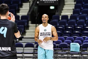 Svajonę įgyvendinti norintis „Wolves“ naujokas A. Andrewsas – apie lemtingą pokalbį ir savęs įrodymą Europai