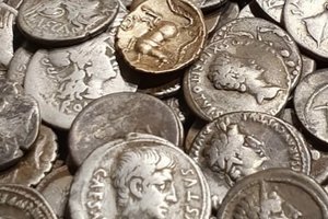 Neįtikėtina sėkmė: metalo detektorius „lobių ieškotoją“ atvedė prie įspūdingo radinio