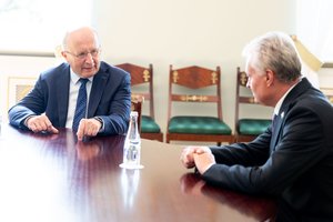 Aštriai G. Nausėdą kritikavęs A. Kubilius susitiko su prezidentu: „Aš neatsiprašiau“