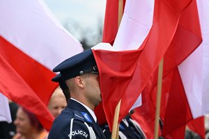 Lenkijoje pažymimas istorinis susitarimas tarp komunistinės vyriausybės ir streikuojančių darbininkų