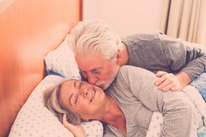 Seksas po 60 metų: kaip tai veikia sveikatą