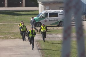 26 Vilniaus mokykloms – grasinimai susprogdinti rusų kalba: policija įspėja