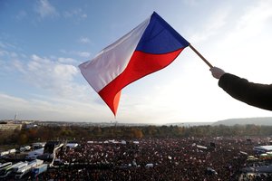 Čekijos mokykloje peiliu sužaloti du vaikai