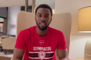 Atskleisti „Olympiakos“ krepšininkų atlyginimai: tarp mažiausiai uždirbsiančių – K. Evansas