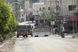 Izraelis tęsia operacijas Gazos Ruože ir Vakarų Krante