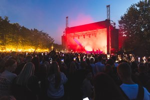 Skaitytoja suabejojo moksleiviams skirto nemokamo koncerto Kaune saugumu: jautėsi keistas kvapas