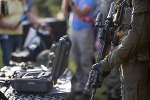 UŽ 5 mln. eurų įsigyta belgiškų kulkosvaidžių FN MINIMI