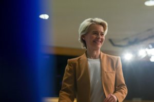 U. von der Leyen gina savo pastangas siekti lyčių lygybės eurokomisarų gretose