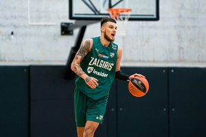 Iš toli taikliai atakavę žalgiriečiai sutriuškino Utenos komandą