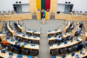 Kadenciją baigiančio Seimo statistika: beveik 3 tūkst. priimtų teisės aktų, per 400 posėdžių
