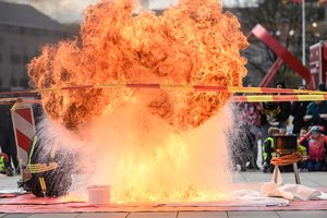 Kaune užsidegė angaras su paspirtukų baterijomis