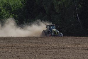 Klimato kaitos iššūkiai: pertekline drėgme besiskundusiai Lietuvai – grėsmė išdžiūti? 