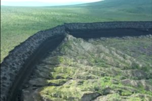 Sibire atsivėrę „vartai į pragarą“ auga neraminančiais tempais