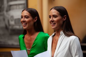 Dvynės Dovilė ir Živilė į „KK2“ vedėjas eina su dviguba jėga: „Mes negalime viena po kitos“