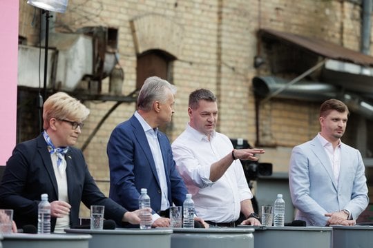 Andrius Mazuronis, Giedrimas Jeglinskas, Gitanas Nausėda ir Ingrida Šimonytė.