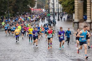 Sekmadienį Vilniuje bus eismo ribojimų – sostinės gatves užplūs bėgimo aistruoliai