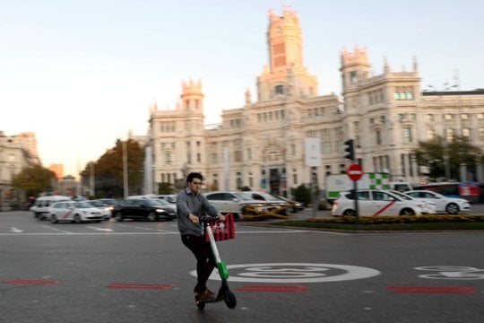 Madridas po Paryžiaus tapo antrąja Vakarų Europos sostine, uždraudusia nuomoti el. paspirtukus.