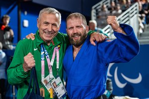 Pasakiškas pasirodymas Paryžiuje – paralimpietis O. Bareikis iškovojo bronzą