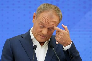 D. Tuskas: prezidento žodžiai apie tariamą bendradarbiavimą su Rusijos tarnybomis kenkia Lenkijos interesams