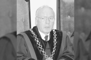 Mirė pirmasis Konstitucinio Teismo pirmininkas J. Žilys