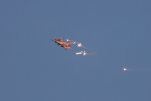 Libanas teigia, kad per Izraelio ataką žuvo trys avarinių tarnybų darbuotojai