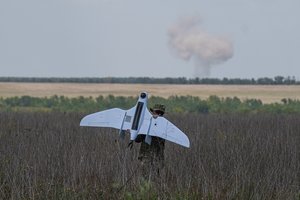 Ukrainos oro pajėgos: rusų koviniai dronai pažeidė Rumunijos oro erdvę