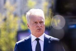 G. Nausėda sureagavo į Latvijos teritorijoje nukritusį Rusijos droną: turime stiprinti Baltijos šalių oro gynybą