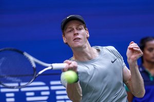 Pasaulio sporto savaitė: paralimpiados pabaiga ir amerikiečių pralaimėjimai JAV čempionato finale