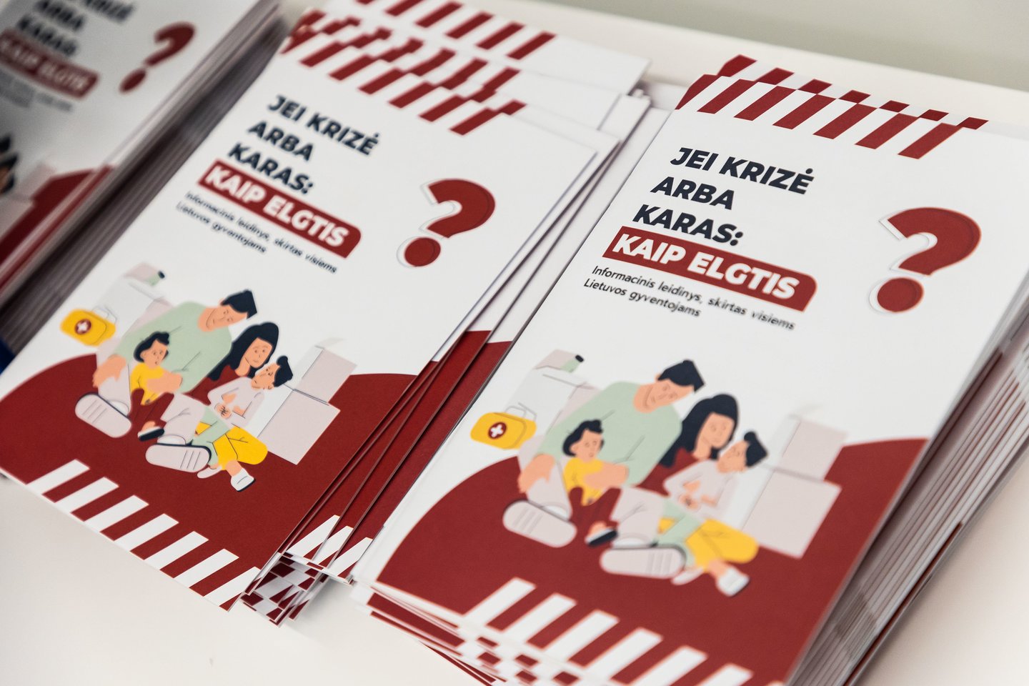 Visuomenei pristatytas Informacinis leidinys „Jei krizė ar karas: kaip elgtis?“<br>Dainiaus Labučio (ELTA) nuotr.