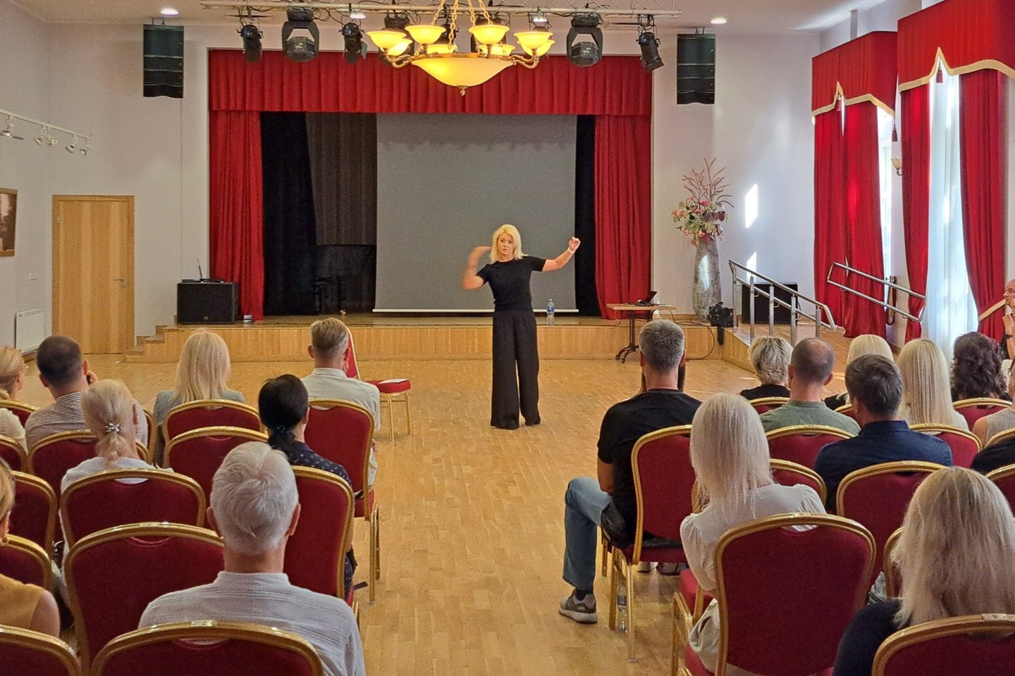 Savaitgalį Birštone, naujajame kurorto sporto centre vyko nacionalinės Lietuvos sportinių šokių rinktinės treniruočių stovykla. <br> LSŠF nuotr.