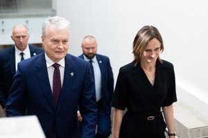 Priešrinkiminėje Seimo sesijoje – G. Nausėdos prašymas ir V. Čmilytės-Nielsen perspėjimas