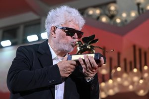 P. Almodovaras pelnė pagrindinį Venecijos kino festivalio prizą už filmą eutanazijos tema
