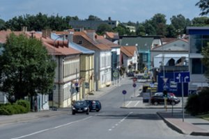 Kėdainiškiai nebegali pakelti mieste tvyrančios smarvės – kai kurie priversti net bandyti parduoti savus namus: „Baisu darosi“