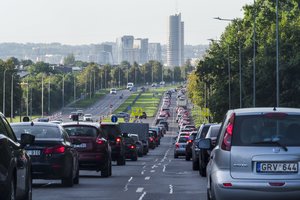 Vairuotojus netrukus pasivys pokyčiai: tokių automobilių taip paprastai vairuoti nebegalės