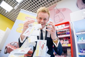 Mago Roko Bernatonio paviešintos slapta užfiksuotos sukčių veikimo schemos sudomino ir užsienio žiniasklaidą