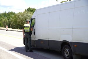 Lenkišką klastotę pateikusiam jaunam kaišiadoriečiui apgauti pasieniečių nepavyko