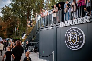 Vilniuje atidarytas „Hanner-VFA“ futbolo stadionas: kaina siekė 2,5 mln. eurų