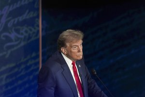 D. Trumpas per debatus nepasakė, ar nori, kad Ukraina laimėtų karą