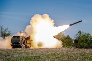 HIMARS sudavė įspūdingą smūgį: parodė, kaip sunaikina itin brangią rusų raketų sistemą