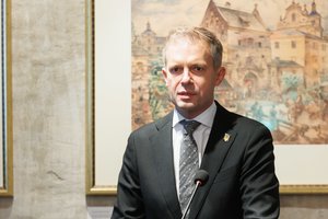 A. Tapinas pateikė ieškinį dėl „OpTV“ paskleistos tikrovės neatitinkančios informacijos, tarp atsakovų – R. Janutienė, A. Butkevičius