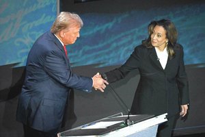 D. Trumpas atmeta galimybę stoti į akistatą su K. Harris antruose debatuose