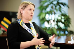 Prakalbo apie šoką kėlusią URM šešėlinę politiką: pokalbis su konkurso komisija buvo vadinamas „vergų turgumi“