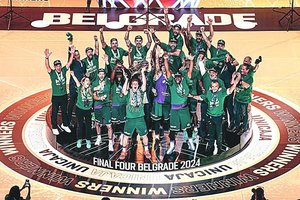 Europa triumfuoja – šešių žemynų turnyro finale pergalę šventė Malagos „Unicaja“