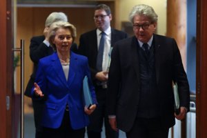 EK sukrėtė skandalas: Prancūzijos komisaras Th. Bretonas pabėrė kaltinimų U. von der Leyen ir atsistatydino